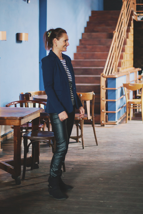 Whistles blézer, Cambio műbőr nadrág – Háda, H&M csíkos top - Angex