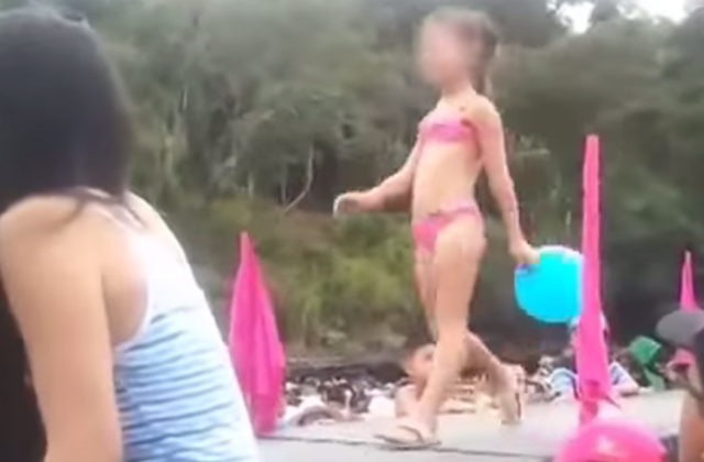 Tangás szépségversenyt rendeztek kislányoknak