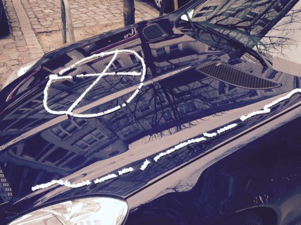 Így büntetik a biciklisávon parkoló autókat - fotók Így büntetik a biciklisávon parkoló autókat - fotók