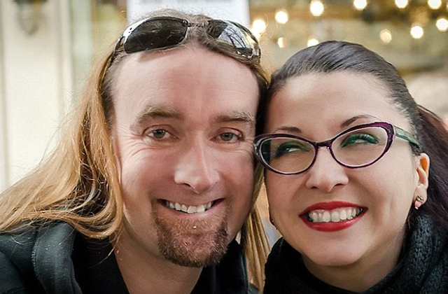 Idegenek fizetik a pár álomesküvőjét