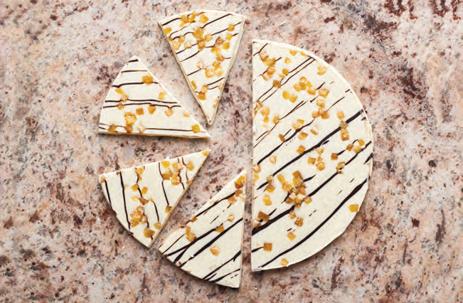 Csokicsigák, tésztavirágok: képes útmutató az édességek díszítéséhez Csokicsigák, tésztavirágok: képes útmutató az édességek díszítéséhez