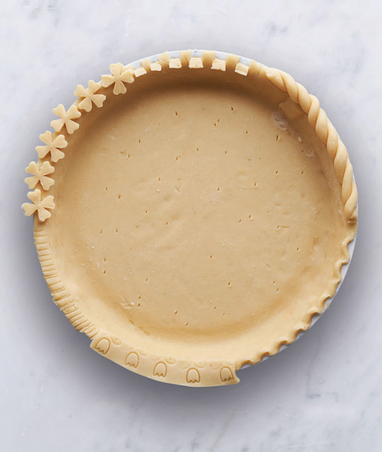 Csokicsigák, tésztavirágok: képes útmutató az édességek díszítéséhez Csokicsigák, tésztavirágok: képes útmutató az édességek díszítéséhez