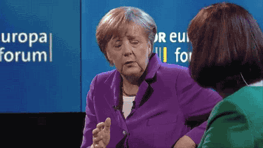 Élő adásban szólalt meg a telefonja, simán belefér.