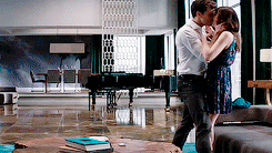 A szürke ötven árnyalata 10 szexi gifben A szürke ötven árnyalata 10 szexi gifben