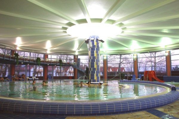 Ápoljuk bőrünket termálvízzel - utazzunk Lendvára!