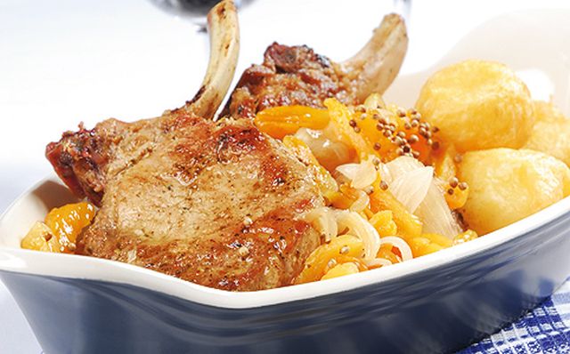 Gyors ebéd: sertéskaraj aszalt barackkal