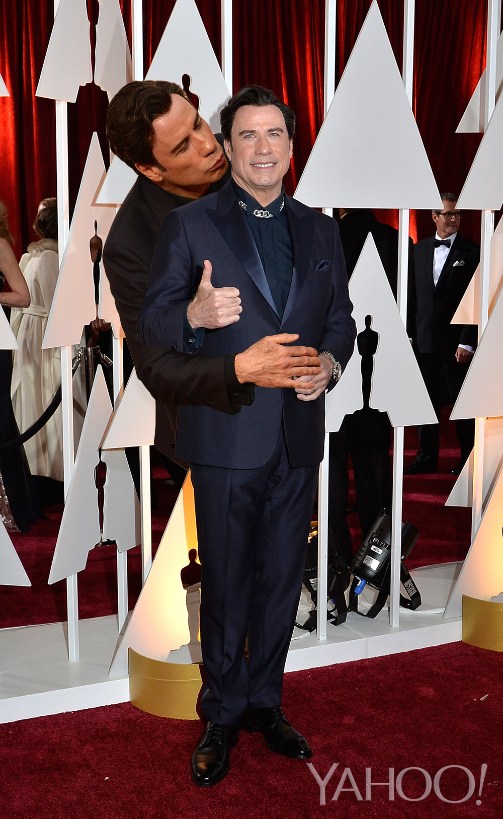 Oscar 2015: John Tavolta bizarr csókja felkorbácsolta a kedélyeket