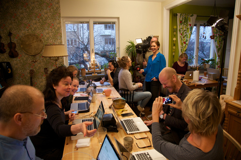 Átmehetek hozzád és dolgozhatok a nappalidban?