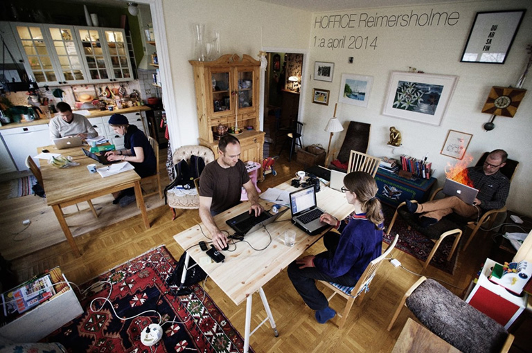 Átmehetek hozzád és dolgozhatok a nappalidban?