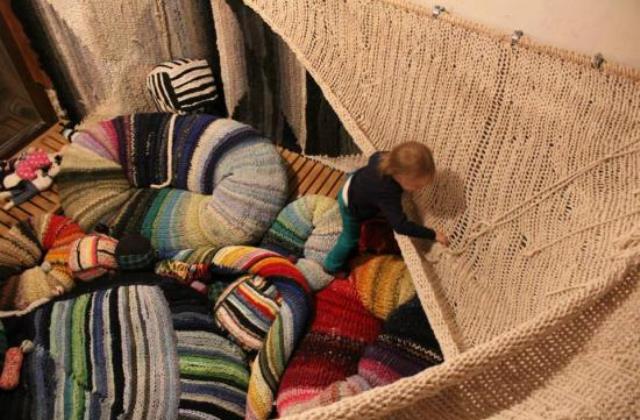 Kinőtt ruhákból otthoni játszótér - ez sem lehetetlen