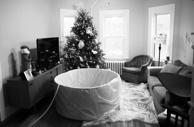 Vízben akart szülni a kismama. Vágya teljesülhetett.