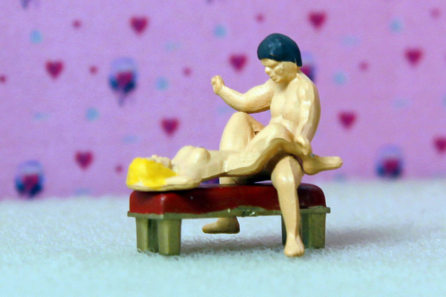 Misszionárius póz és csoportszex: a mini városban mindent szabad