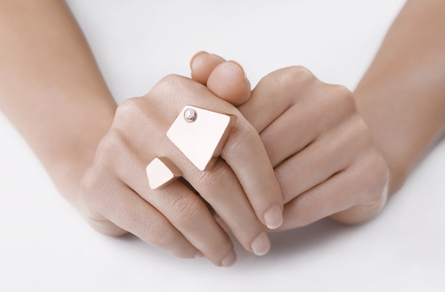 Jin és jang - Reményi Éva ékszerei Jin és jang - Reményi Éva ékszerei