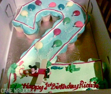 Ilyen szülinapi tortát biztosan ne csináltass a babádnak!