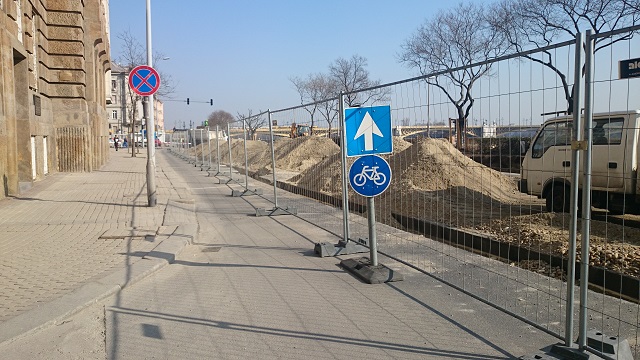 Mi lesz velünk május végéig a 4-es 6-os villamos nélkül?