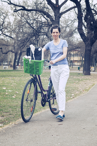 Kék póló – Nike, Zara nadrág, Tom’s cipő – Háda