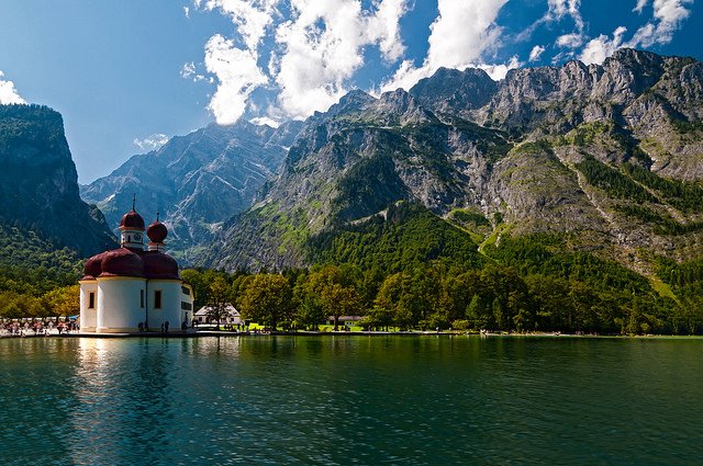 Magyar is van a világ legkülönlegesebb templomai között! Magyar is van a világ legkülönlegesebb templomai között!