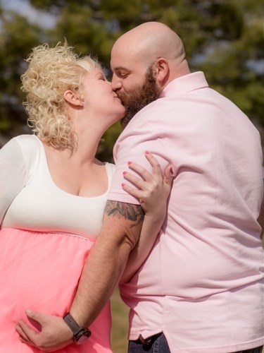 Ki mondta, hogy a pasiknak nem áll jól a rózsaszín?