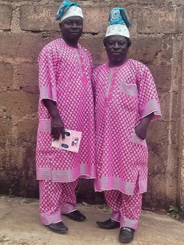 Ki mondta, hogy a pasiknak nem áll jól a rózsaszín?