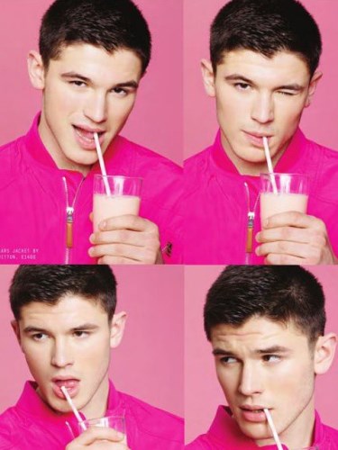 Ki mondta, hogy a pasiknak nem áll jól a rózsaszín?