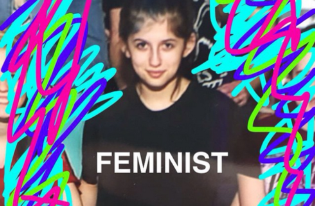 Kiretusálták az osztályképről a feminista feliratot