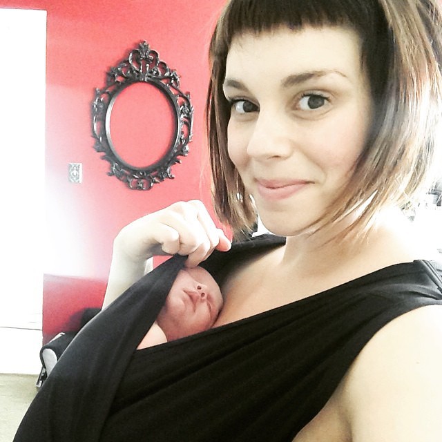 Szülés után az első hetek: nem csupa móka és kacagás