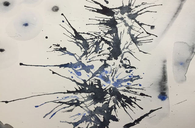 Egy kétéves kislány rajzaiból készült ruhakollakció - képek