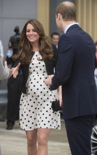 Katalin hercegnő 10 gyönyörű kismama ruhája Katalin hercegnő 10 gyönyörű kismama ruhája