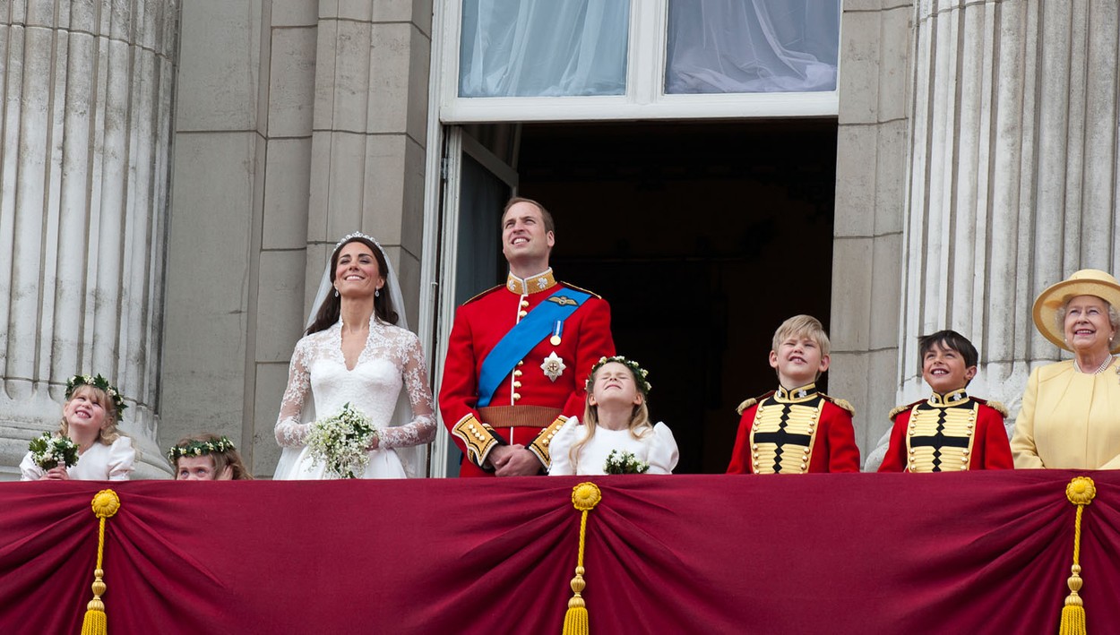4 éve házasok - 11 emlékezetes volt Katalin hercegnő és Vilmos herceg esküvőjéről 4 éve házasok - 11 emlékezetes volt Katalin hercegnő és Vilmos herceg esküvőjéről