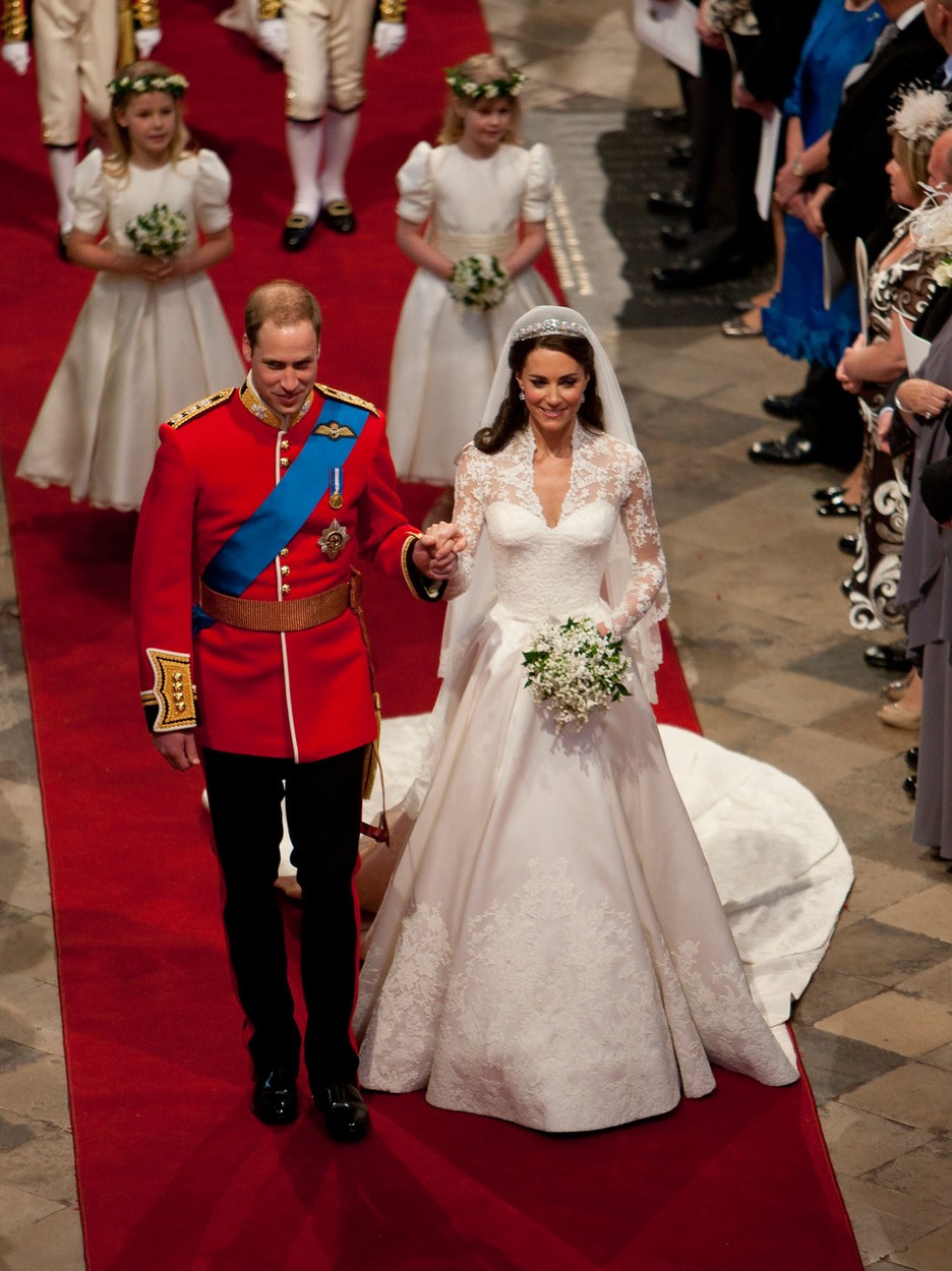 4 éve házasok - 11 emlékezetes volt Katalin hercegnő és Vilmos herceg esküvőjéről 4 éve házasok - 11 emlékezetes volt Katalin hercegnő és Vilmos herceg esküvőjéről