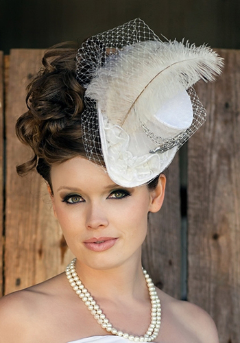 Fátyol helyett házasodj cilinderben!