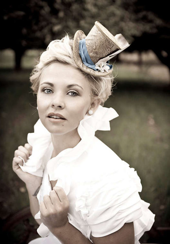 Fátyol helyett házasodj cilinderben!