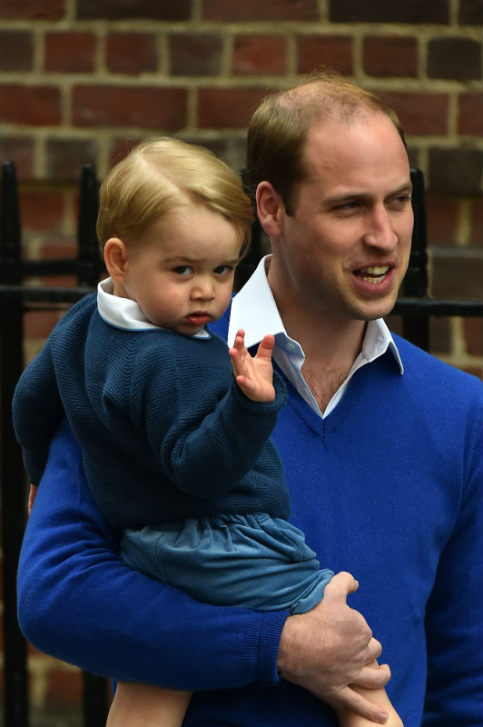 Szupercuki képek: György herceg meglátogatta a kishúgát