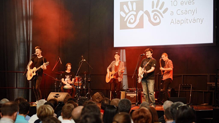 Közösen egy teljesebb élet felé