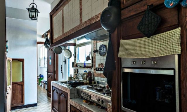 Ennyiért költözhetsz be Fellini római lakásába Ennyiért költözhetsz be Fellini római lakásába