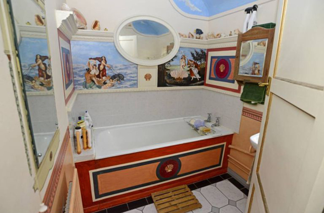 Sixtusi kápolnát csinált az otthonából - fotók