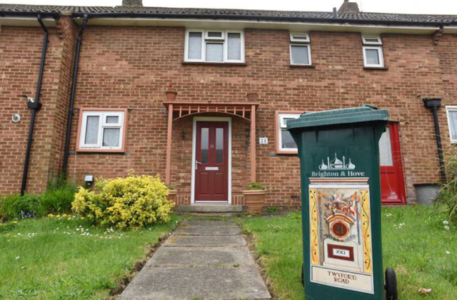 Sixtusi kápolnát csinált az otthonából - fotók