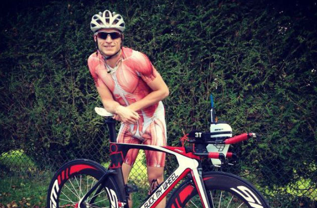 Ennél bizarrabb ruhát még nem láttál