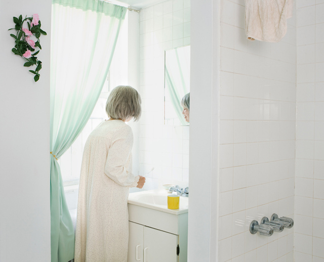 42 évesen kipróbálta, milyen idős nőnek lenni - fotók