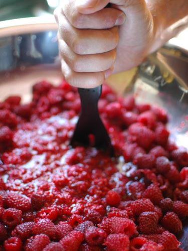 Befőzés: nincs ennél egyszerűbb és finomabb málnalekvár