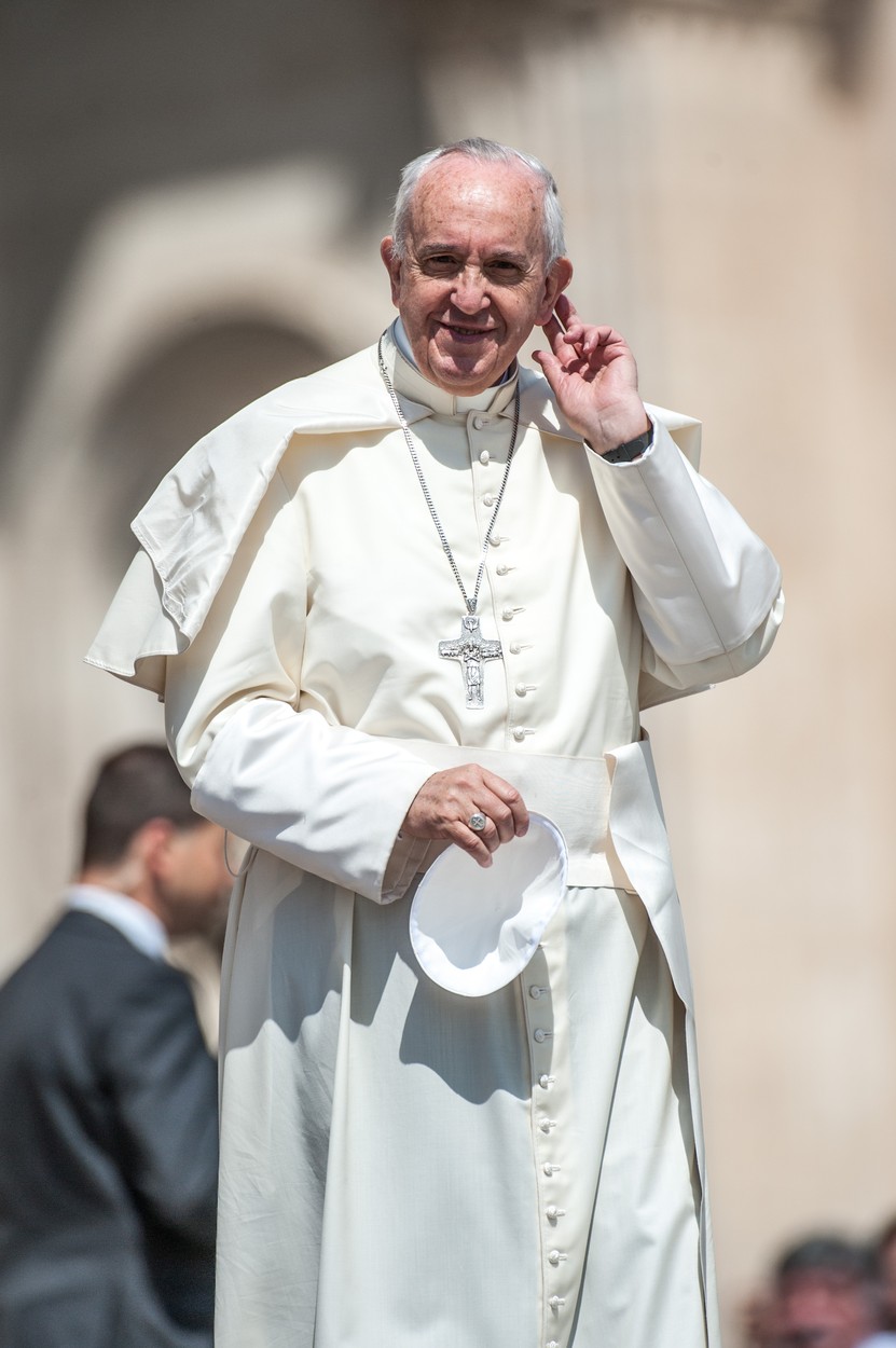 Kivételes interjú Ferenc pápával, aki csak pizzázni és buszozni akar Kivételes interjú Ferenc pápával, aki csak pizzázni és buszozni akar