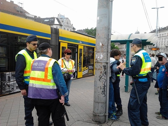 Döbbenet! Gázspray-vel fújtak le egy utast az ellenőrök