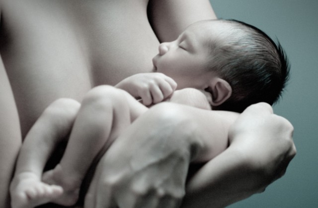 Így szoptathatsz a legtovább