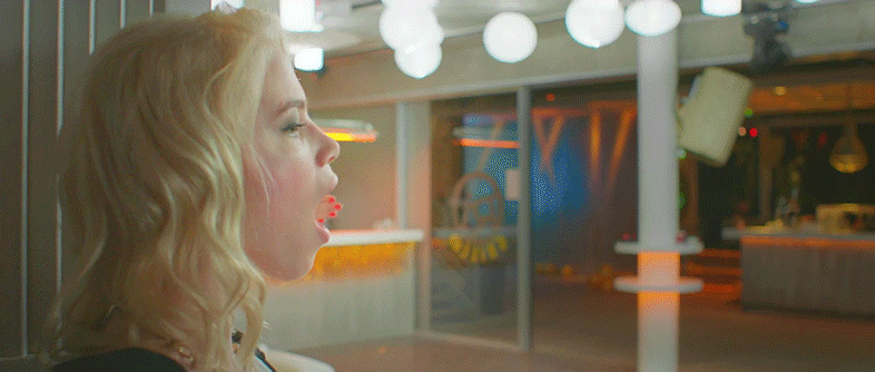 8 gifben bemutatjuk Kis Grófo új klipjét