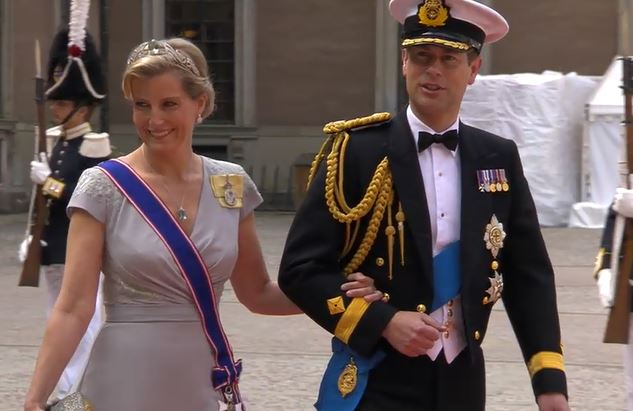 Élő: most házasodik a svéd király fia, Károly Fülöp