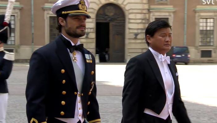 Élő: most házasodik a svéd király fia, Károly Fülöp