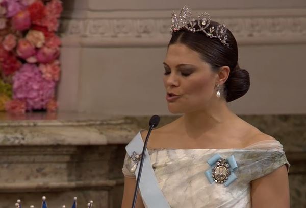 Élő: most házasodik a svéd király fia, Károly Fülöp