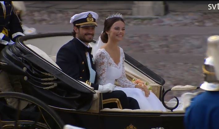 Élő: most házasodik a svéd király fia, Károly Fülöp