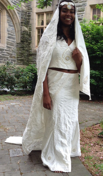 Nem fogod elhinni, miből készültek ezek a menyasszonyi ruhák! - fotók