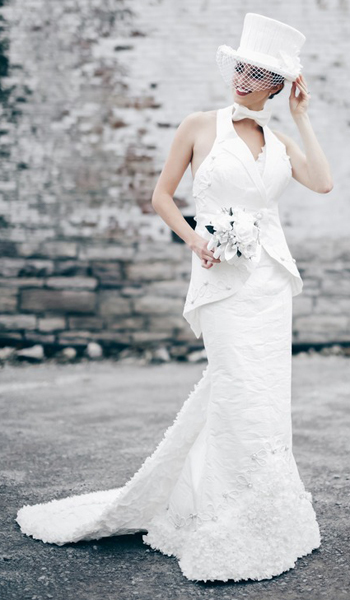 Nem fogod elhinni, miből készültek ezek a menyasszonyi ruhák! - fotók